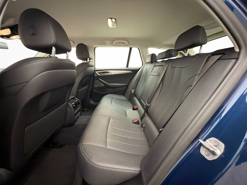 BMW Řada 5 530e Harman Kardon 360 Kůže - fotka 12 z 35