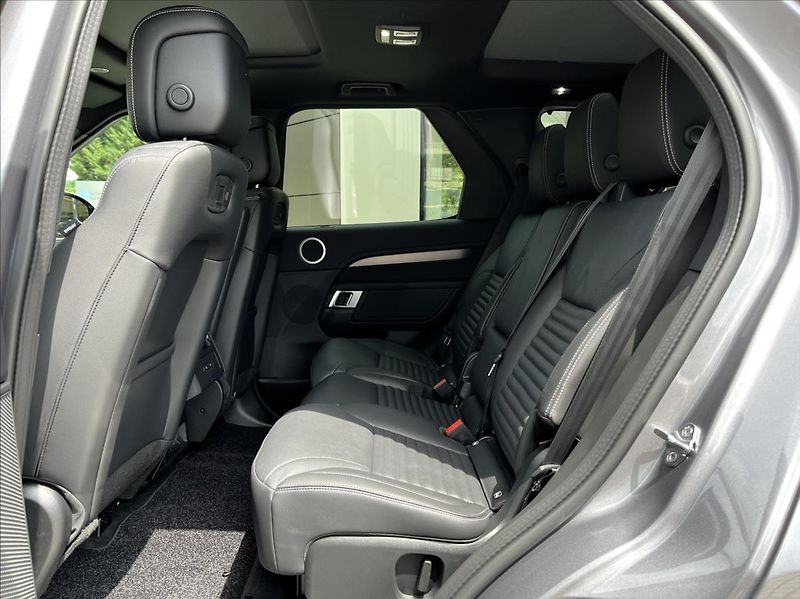 Land Rover Discovery (2026) 3,0 D250 LANDMARK AWD* - fotka 28 z 32