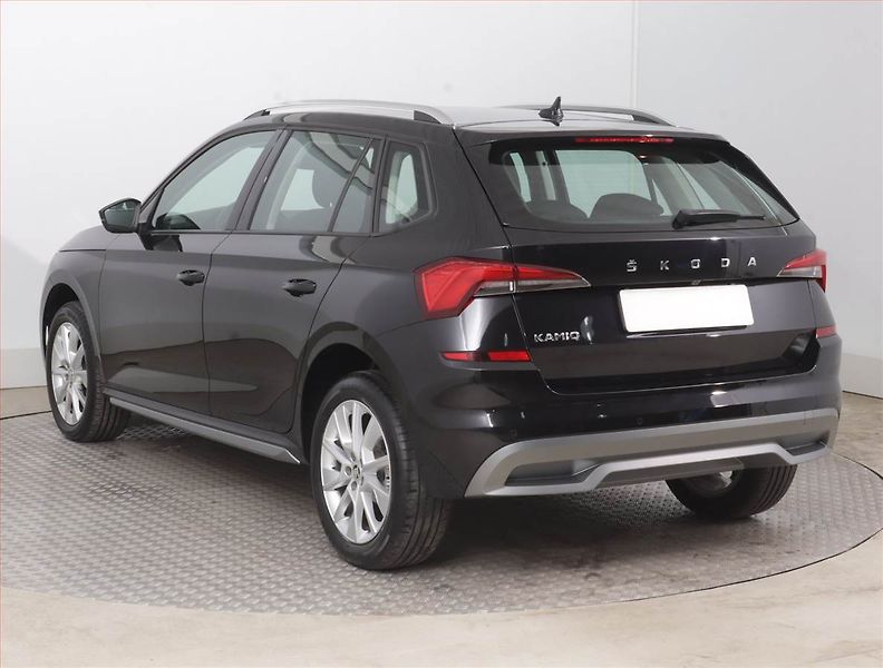 Škoda Kamiq (2023) Style 1.0 TSI - fotka 4 z 17