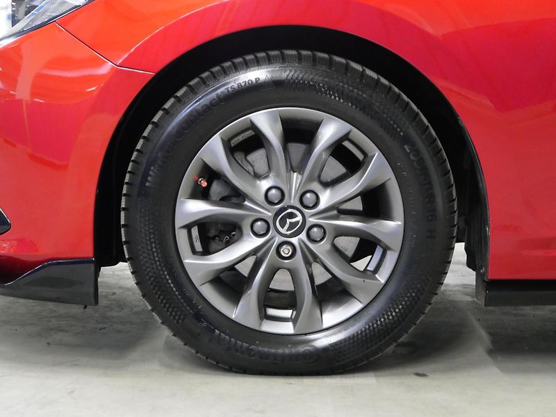 Mazda 3 - fotka 10 z 25
