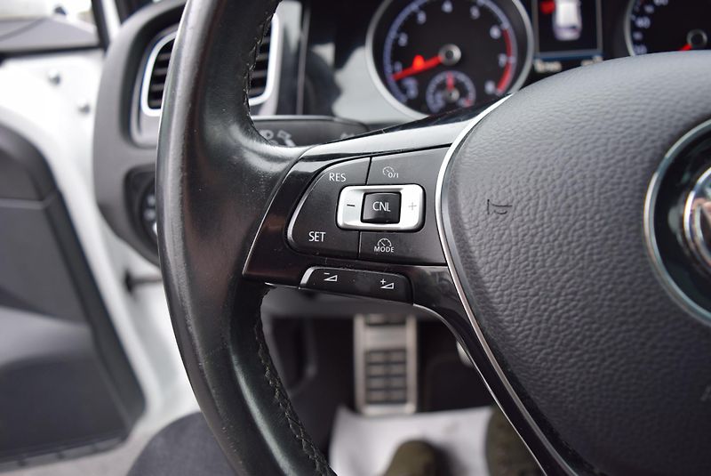 Volkswagen Golf Variant (2016) 1.4TSI 92kw CLBMT BMT PAN TAŽ - fotka 32 z 49