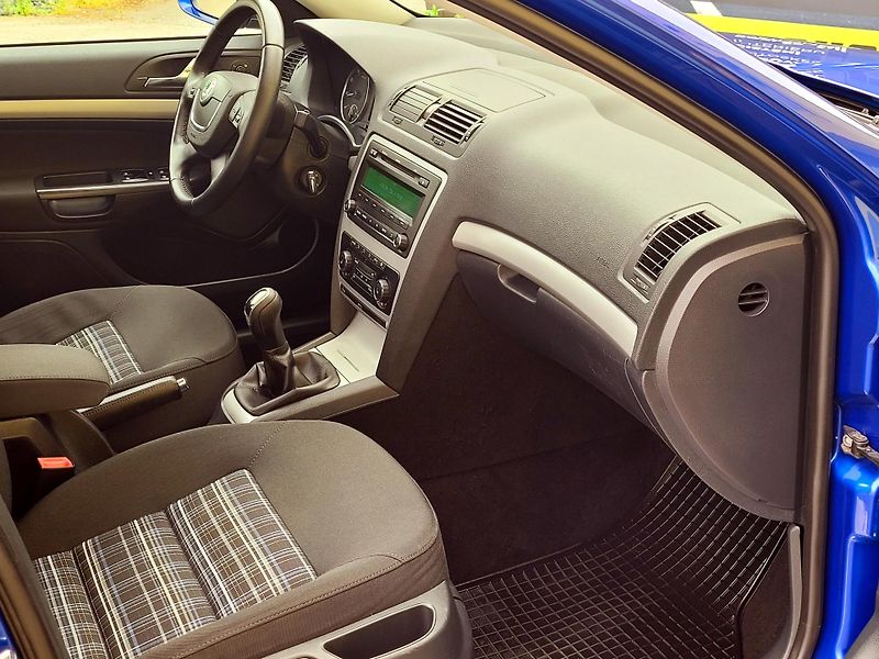 Škoda Octavia 1,2TSi *SERV.KN* Xenony        - fotka 26 z 46