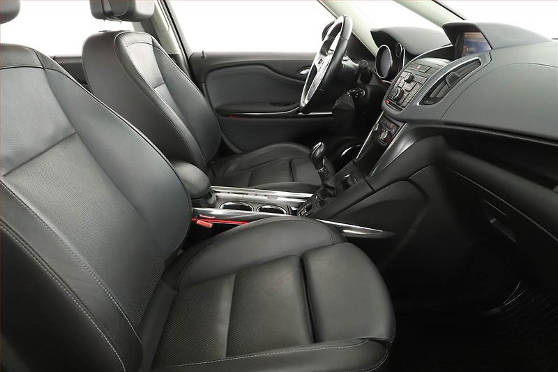 Opel Zafira (2012) Cosmo 2.0 CDTI, Navi, Xenony - fotka 7 z 16