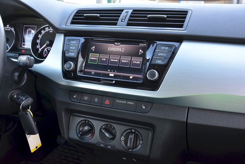 Škoda Fabia (2019) 1.0 TSI 81 kW Ambition PLUS - fotka 14 z 20