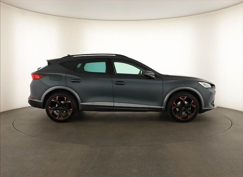 Cupra Formentor (2022) 1.5 TSI - fotka 6 z 17