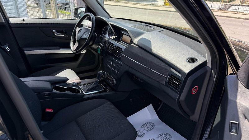 Mercedes-Benz GLK (2011) 250CDi 150kW*4Matic*Tažné* - fotka 17 z 23