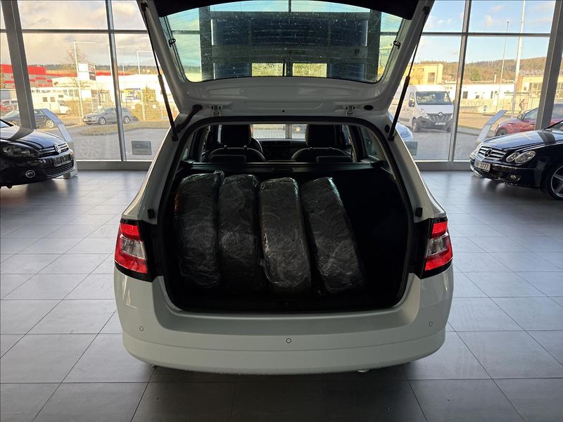 Škoda Fabia 1,2   TSI 81kW,SERVISKA - fotka 22 z 24
