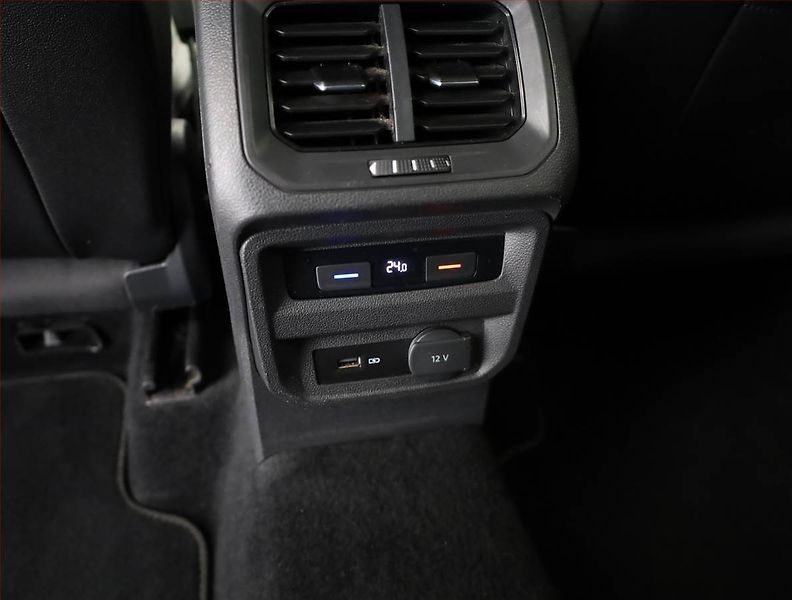 Volkswagen Tiguan Allspace (2019) R-Line 2.0 TSI - fotka 25 z 27