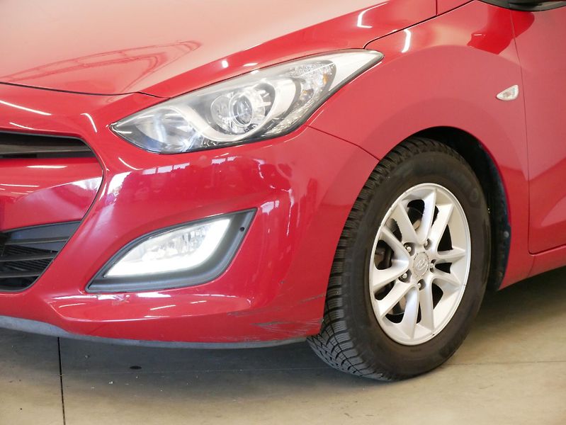 Hyundai i30 - fotka 9 z 23