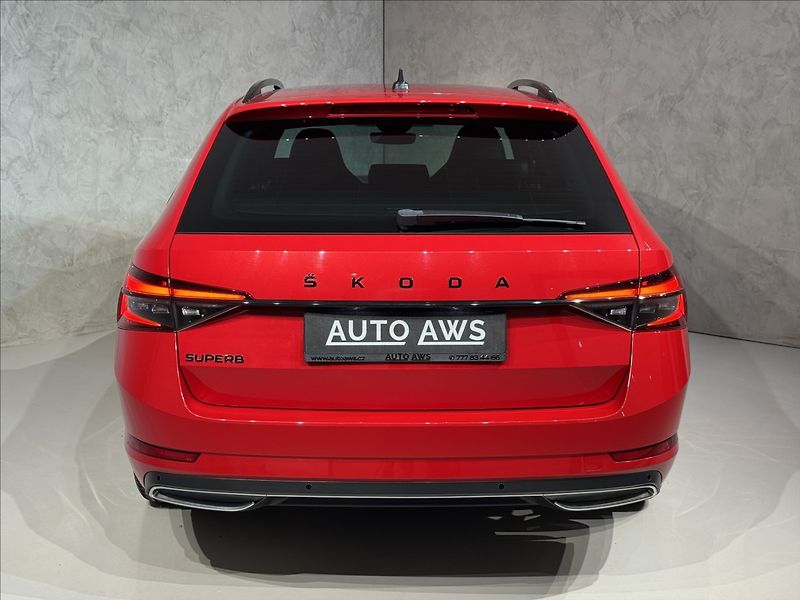 Škoda Superb 1,5 TSi  DSG Sportline Virtual - fotka 9 z 48