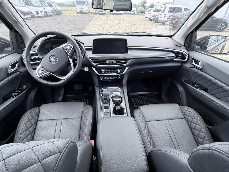 Foton Tunland G7 8AT | 4x4  - fotka 14 z 23