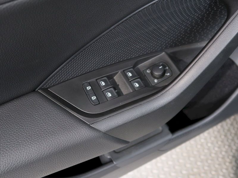 Škoda Octavia (2025) EXCLUSIVE 2.0TDI 110KW DSG TAŽ - fotka 41 z 47