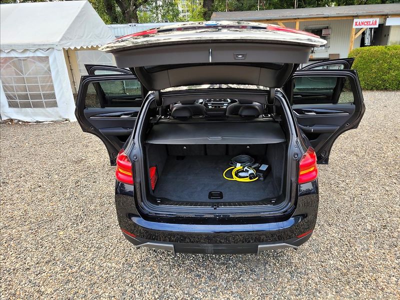 BMW iX3 0,0 80kWH,210kw,navi,kůže,led, - fotka 39 z 50