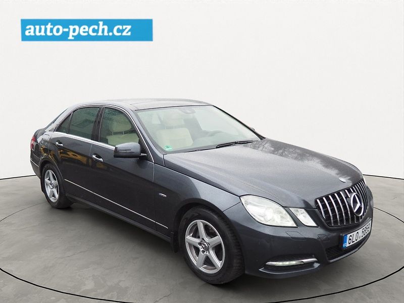 Mercedes-Benz Třídy E (2011) 200 CGI, 135 kW, Avantgarde - fotka 5 z 33
