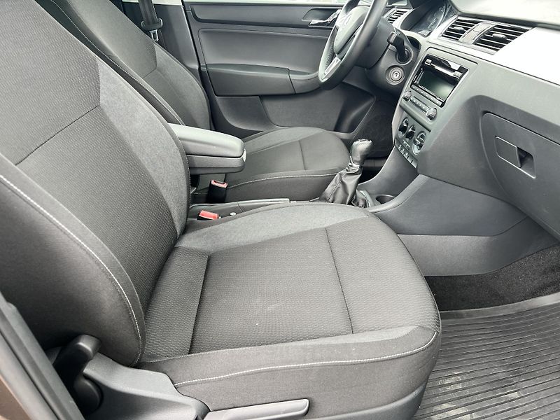 Škoda Rapid 1.2TSi 77kw KLIMA KOUPENO V ČR - fotka 31 z 37