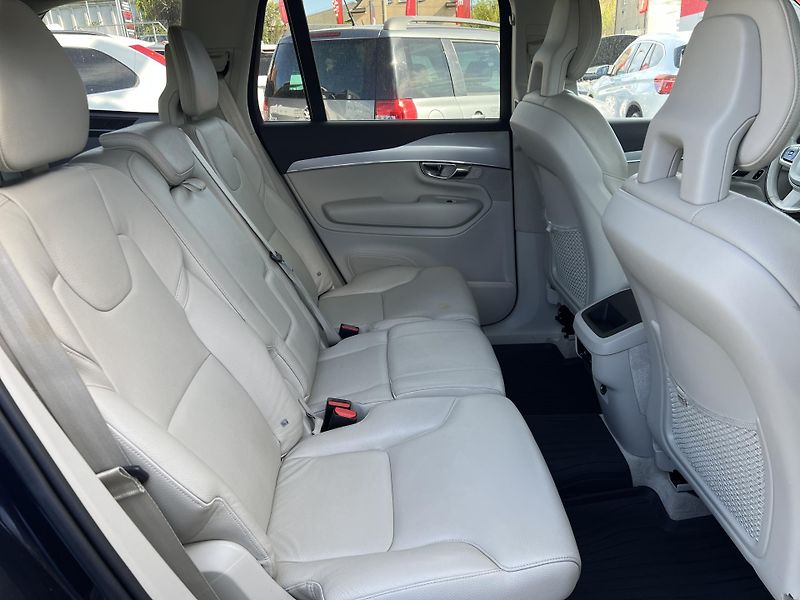 Volvo XC90 2.0 D5 DRIVE-E 4x4 PŮVOD ČR - fotka 39 z 56