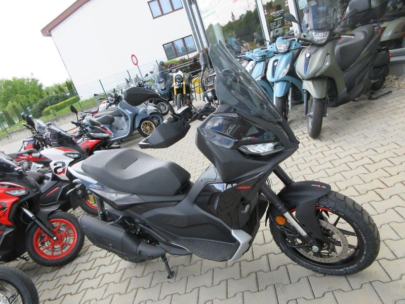 Aprilia (2026) SR GT 400 - fotka 3 z 13