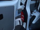 Volkswagen Transporter (2018) 2.0 TDI 4MOTION, Bus, 5Míst - náhled 17