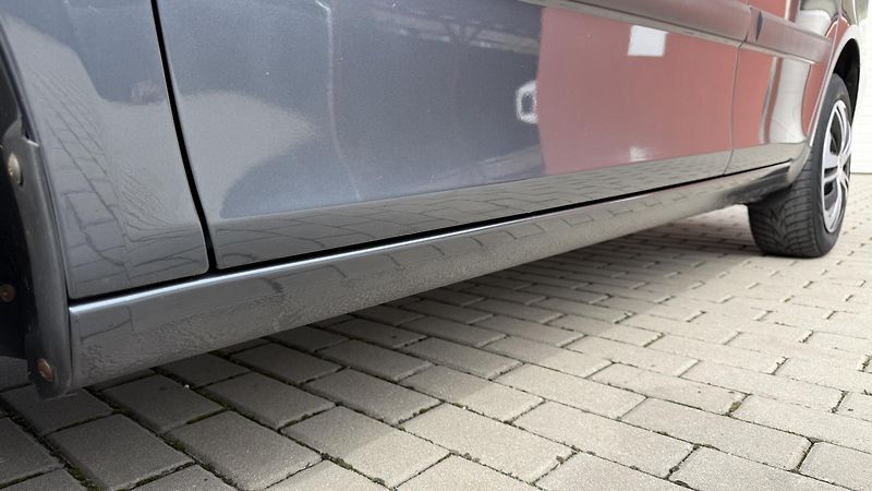Škoda Fabia (2010) 1.4 16V*63kW*AMBIENTE*PĚKNÁ* - fotka 6 z 21