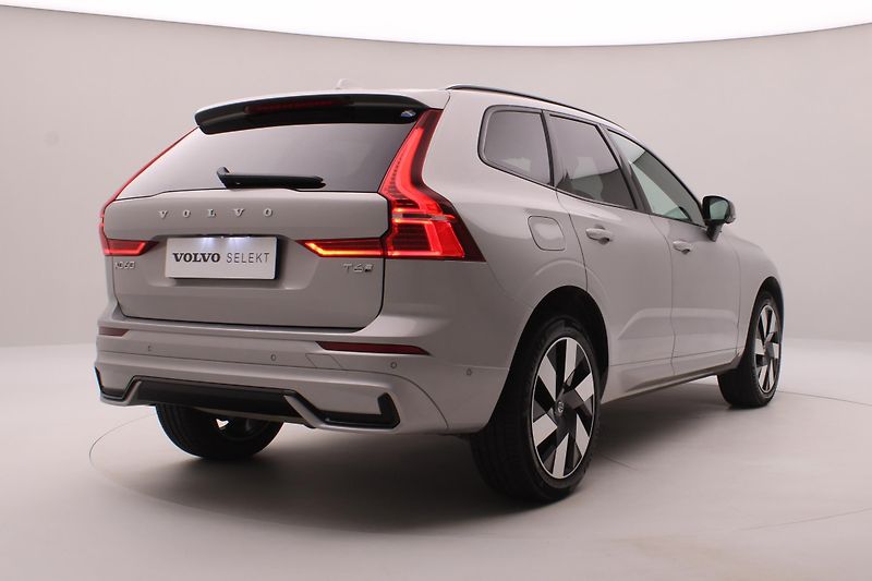 Volvo XC60 T6 AWD PLUG-IN ULTIMATE DARK  - fotka 13 z 52