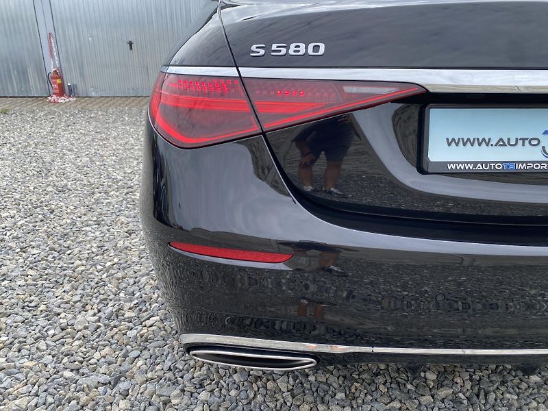 Mercedes-Benz Třídy S S580 503PS 4MATIC AMG DPH TOP - fotka 40 z 180