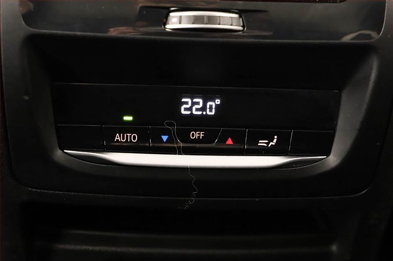 BMW X3 (2019) xLine xDrive20i - fotka 19 z 21