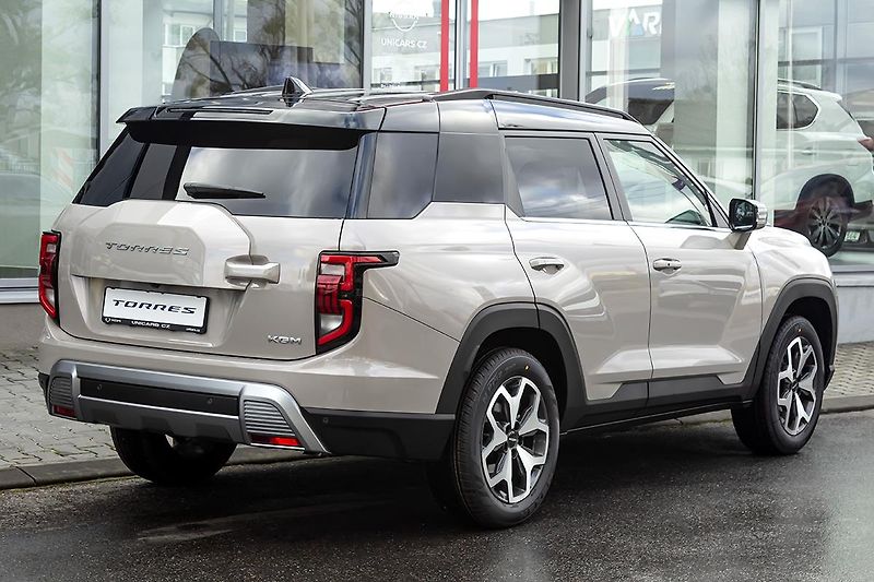 SsangYong Torres (2025) 1,5 GDI 2WD AT STYLE EL.5DVEŘE - fotka 4 z 16