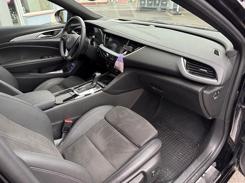 Opel Insignia (2021) ULTIMATE 2.0 CDTI (174k) 8AT - fotka 14 z 45