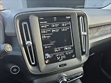 Volvo XC40 1,5 T3 FWD Momentum - náhled 16