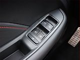 MG ZS (2024) Exclusive 1.0 Turbo, Automat - náhled 17