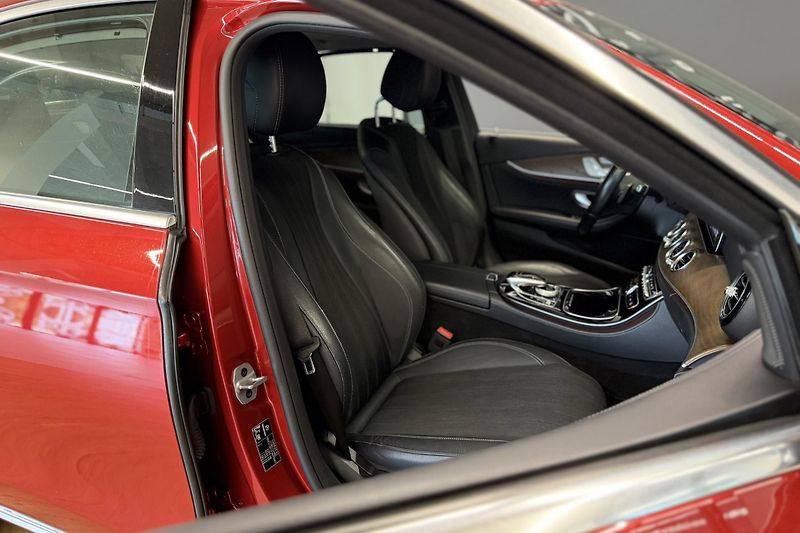Mercedes-Benz Třídy E (2018) E 200d Exclusive - fotka 27 z 103