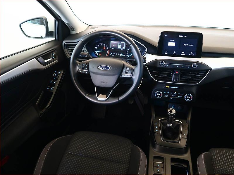 Ford Focus (2020) 1.0 EcoBoost, Tempomat - fotka 7 z 15