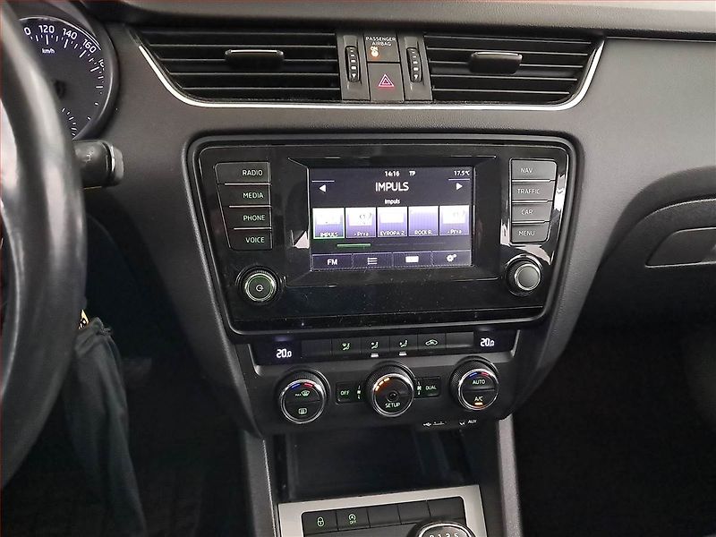 Škoda Octavia (2014) Greenline 1.6 TDI, Navi - fotka 12 z 21