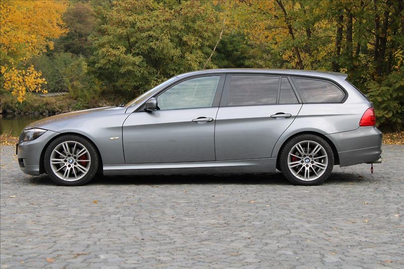 BMW Řada 3 318d Touring / M-Paket / Manuá - fotka 5 z 29