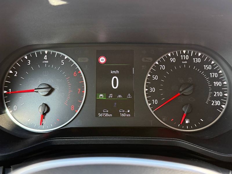 Renault Clio (2021) 1.0 SCe 49 kW Zen - fotka 11 z 21