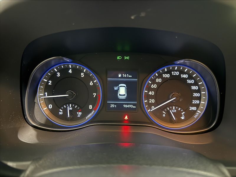 Hyundai Kona 1,0   T-GDi 88 kW 1.MAJITEL ČR - fotka 13 z 36
