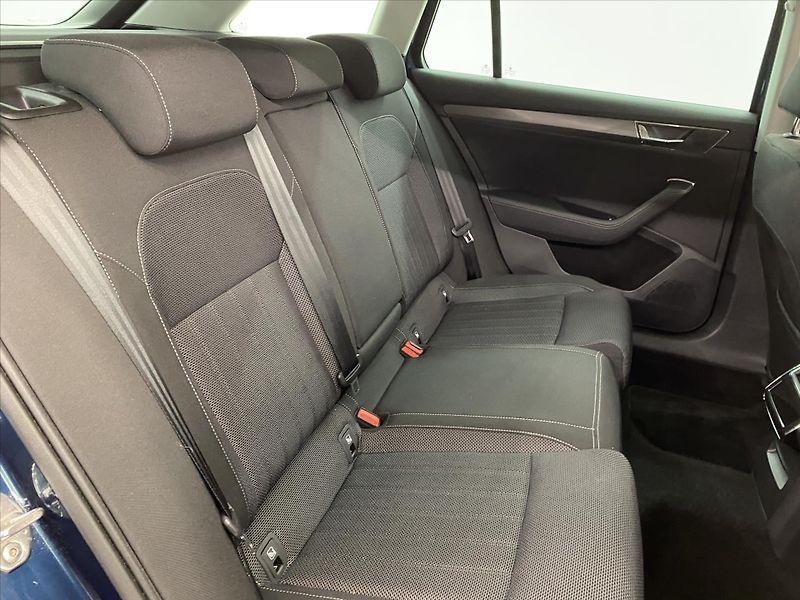 Škoda Superb 2,0 TDI 147kW DSG Style - fotka 7 z 29