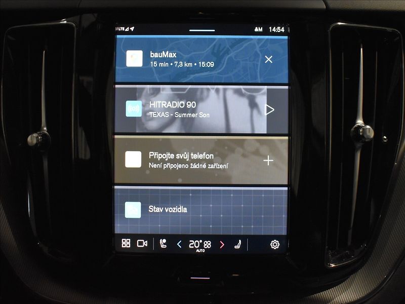 Volvo XC60 2,0 T6 AWD Plus - fotka 17 z 24