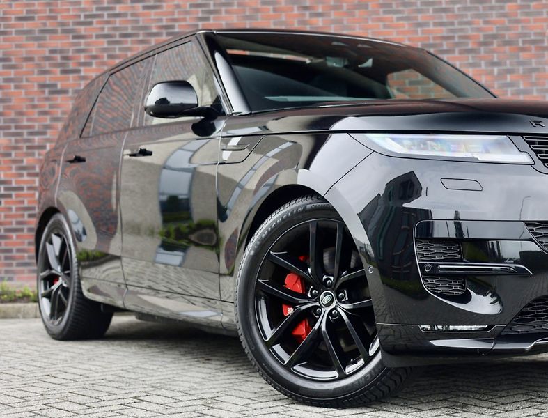 Land Rover Range Rover Sport (2022) 3.0 V6 ehybrid - fotka 3 z 45