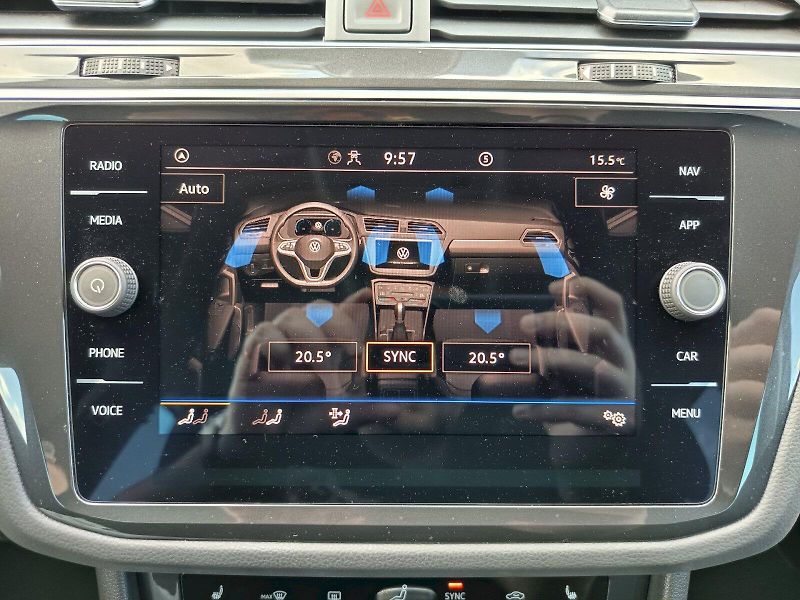Volkswagen Tiguan (2021) 1.5 TSI 110kW LIFE - fotka 19 z 35