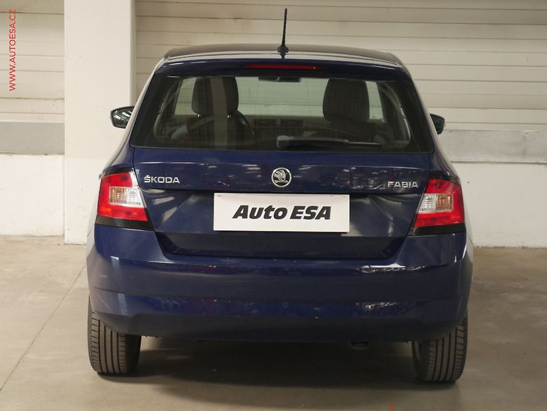 Škoda Fabia (2015) 1.2 TSi, ČR, AC, temp - fotka 5 z 16