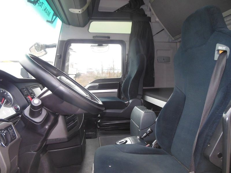 MAN TGX 18.440, Intarder - fotka 13 z 21