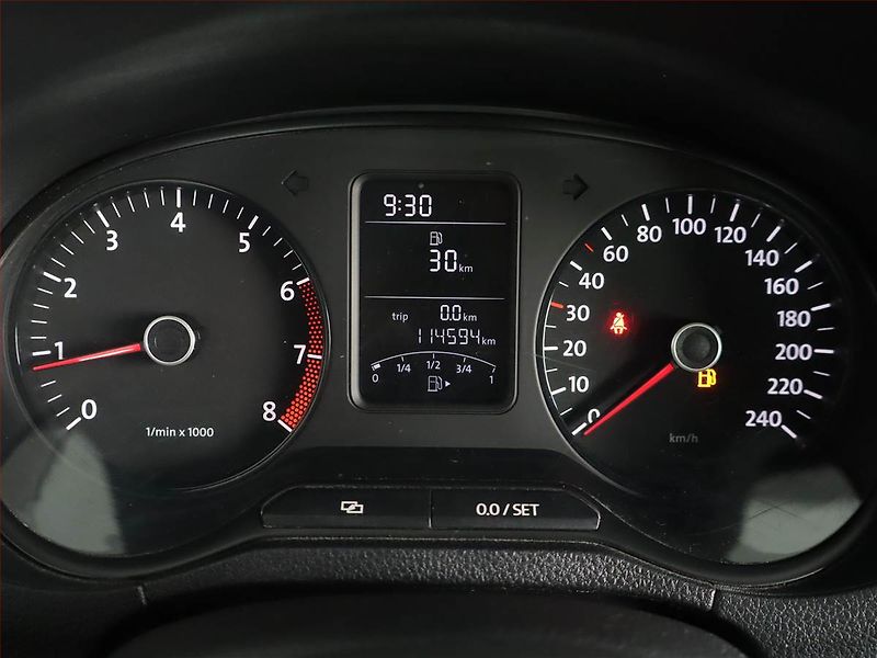 Volkswagen Polo (2011) 1.2 12V, Tempomat - fotka 11 z 16