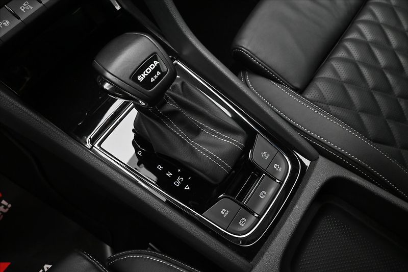 Škoda Kodiaq 2,0 TDI 147kW DSG 4x4 Sport LI - fotka 23 z 33