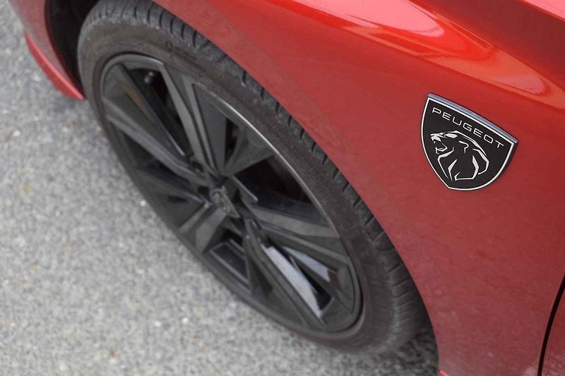 Peugeot kombíky umí. Platí to i novém 308 SW