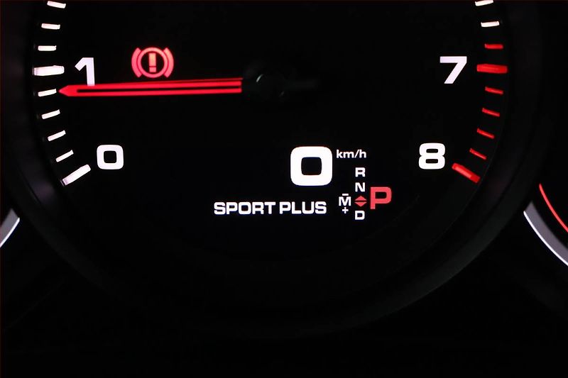 Porsche Cayenne (2022) V6 - fotka 15 z 18
