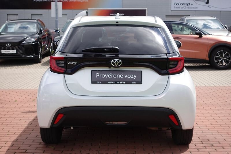Toyota Yaris 1.5TNGA 125 - 1 CVT  Comfort T - fotka 5 z 28