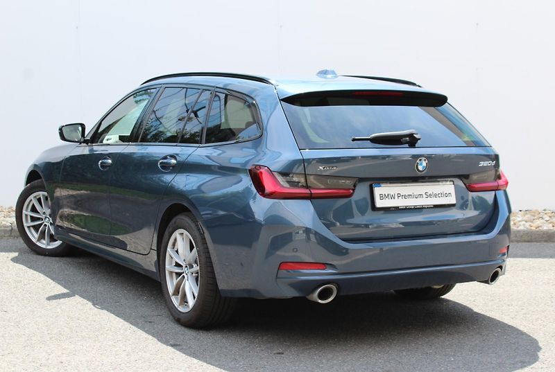 BMW Řada 3 320d xDrive Touring  - fotka 8 z 22