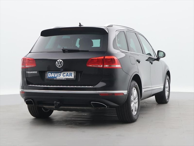 Volkswagen Touareg 3,0 TDI DSG 4M Exclusive 1.Maj - fotka 6 z 31