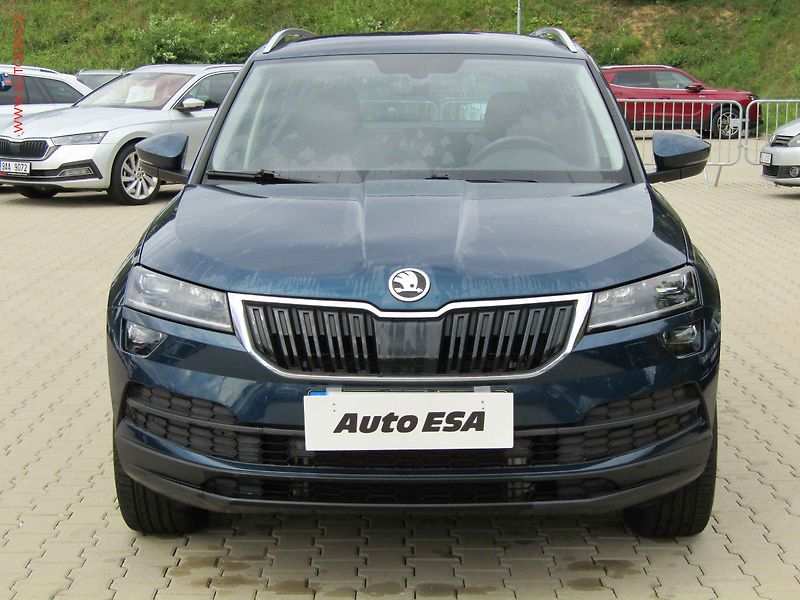 Škoda Karoq (2018) 2.0TDi 4x4, 2.maj,ČR, DSG - fotka 2 z 17